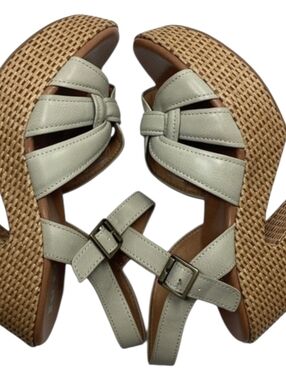 Korks Dee Wedge Platform Sandal Size 9